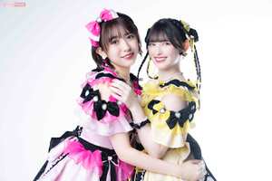 左から小泉遥香、菅田愛貴　撮影/北村史成