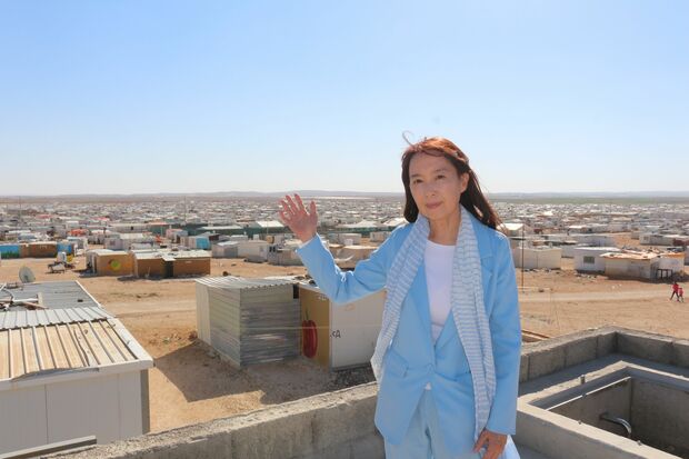 ヨルダンのザータリキャンプに住むシリア難民約8万人のうち4万人あまりは18歳未満の子ども。14校あるものの、学齢期の子ども約2万7000人の2割は学校に通えていない