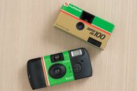 浜辺美波やSnow Manも愛用!『写ルンです』40周年で富士フイルム担当者が明かす誕生秘話、“エモい”体験で…