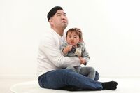 【男性の育児休暇】「余計なことするな」「2人目はアウトだろ」“イクメン地獄”の実態