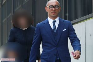 '19年4月、都内の有名私立小学校の入学式にやってきた市川海老蔵と勸玄くん