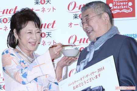 『いい夫婦パートナー・オブ・ザ・イヤー2014』授賞式で、池波志乃が中尾彬さんに「ア～ン」