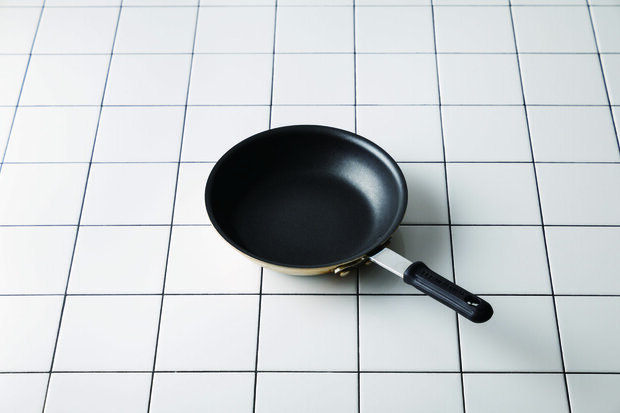 KIPROSTAR業務用フライパン20cm（撮影／よねくらりょう）