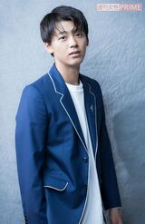 2017年7月4日号より未掲載カット。『ひよっこ』（NHK）でヒロイン・みね子（有村架純）の恋人になる御曹司・島谷純一郎役を演じ、一躍ブレイク！　物語から去ったときには、“島谷ロス”の声が相次いだ。「『ひよっこ』を盛り上げる大切な役だと思っているので、単なる“イケメン芝居”と言われないよう、気持ちで演じていきたいと思います」