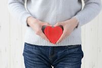 女性のがん死亡率1位の「大腸がん」ステージIIIbと宣告された元看護師ブロガー・金魚さん、闘病9年で命と引…