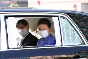 2021年2月、天皇陛下のお誕生日につき諸行事のため皇居へ向かわれる天皇皇后両陛下