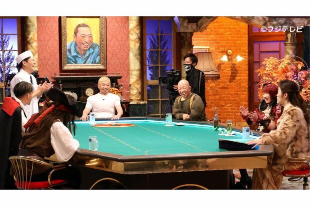 昨年、千鳥・大悟が披露した松本人志のコスプレ(番組公式Xより)