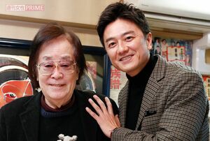 （写真左から）ジェームス三木、原田龍二