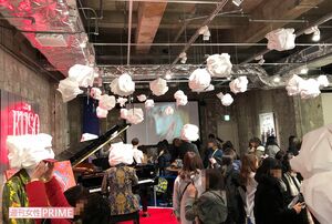 ショップは大盛況