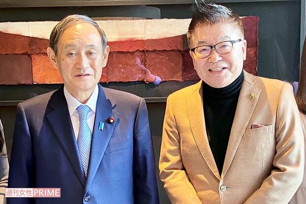 官房長官時代の菅義偉と会食時に。「最近は忙しそうだから連絡は控えています」と生島
