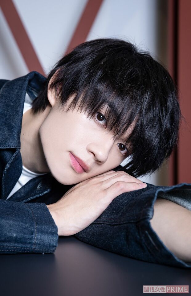 佐野勇斗撮影／吉岡竜紀ヘアメイク／望月光（ONTASTE）スタイリング／伊藤省吾（sitor）