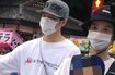 '19年、都内の秋祭りに参加した渡部建・佐々木希夫妻