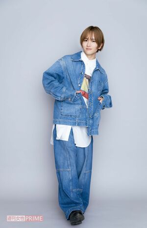 板垣李光人　撮影／矢島泰輔　ヘアメイク／KATO（TRON）スタイリスト／五十嵐堂寿　衣装協力／PlanC／ブルーベル・ジャパン（ファッション事業本部）