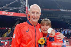 バスケットボール女子日本代表ヘッドコーチ、トム・ホーバスさんと宮澤夕貴選手