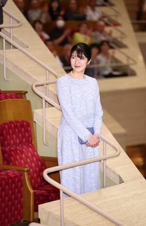 6月22日、日本フィルハーモニー交響楽団 創立70周年記念特別演奏会にご臨席された愛子さま。陛下が座られてきたシートへ座られた