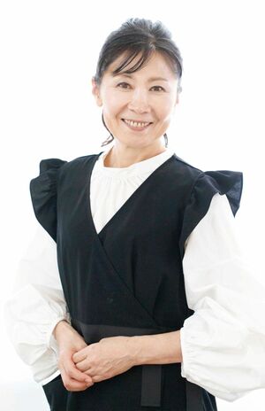 こいけかおる先生●発酵食養生料理家。オーガニック薬膳マイスター。東京・世田谷で累計3000人以上来訪する料理教室「天使の台所」を主宰。5児の母。著書『麹の発酵クリームと発酵おやつ』(旭屋出版)は世界グルマン料理本大賞グランプリを受賞。