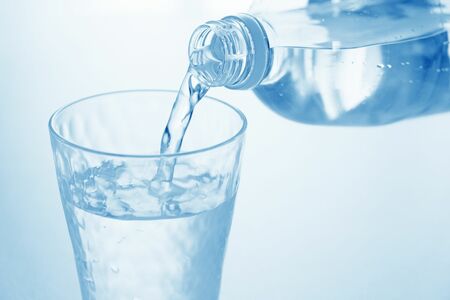 乾燥している冬は身体の水分も失われがち。腸にもうるおいを届けて