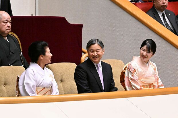 1月18日、天覧相撲に来られた天皇ご一家（撮影／JMPA）