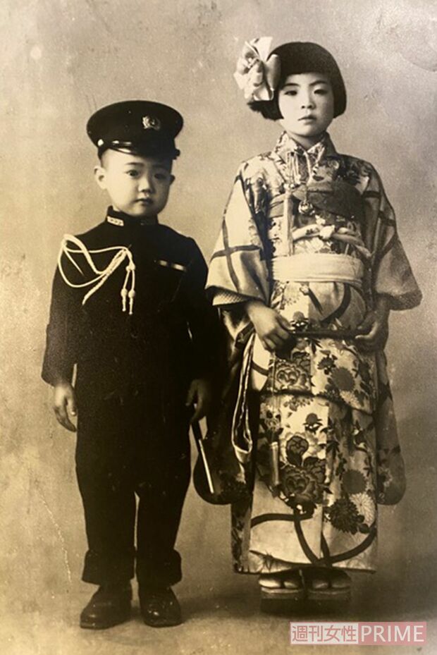 弟と、七五三でのスナップ。すでに近所でも有名なガキ大将だった