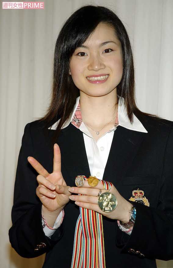 2006年トリノ五輪で金メダルを獲得した荒川静香