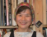 写真集食堂店主・おかどめぐみこさん「ほんとハッピーな66歳です!」