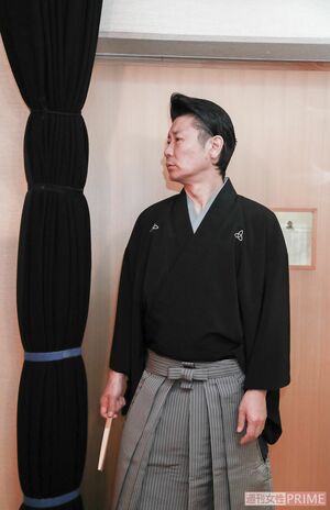 芸人として数多くの舞台・テレビの経験がある三度でも、本番前は緊張している様子だった 撮影/森田晃博