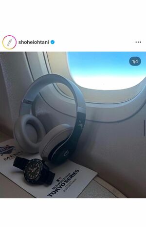 日本出発前には選手やスタッフ60人にヘッドホンを贈った(大谷翔平のインスタグラムより)