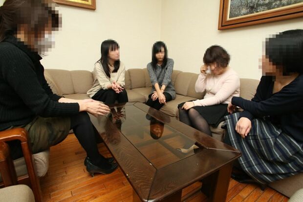 レス経験者「自信を取り戻したくて不倫したことも」