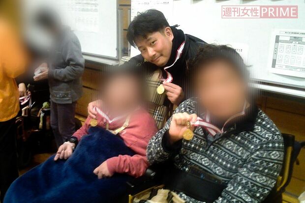 水野容疑者は障害者スポーツの指導に熱心で、フェイスブックにはその様子が多く紹介されている