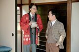 連続テレビ小説 『わろてんか』 風太（濱田岳）のもとで“丁稚修業”を始めた隼也は、売店を任されるが、売り上げが思うように上がらず……　(c)NHK