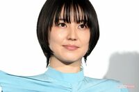 長澤まさみ、『ノンストップ!』出演時の衣装が「完全に吉川晃司のモニカ」独特すぎるファッションに視聴者…