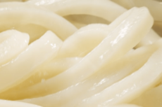 “吉野家の紅ショウガ論争”が「うどん店のネギ」に飛び火…はなまるうどんが明かす無料トッピングへの“意外な見解”