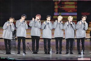 MCでは、『bior organics』の新ファンデーションのイメージキャラクターに起用されたことをうれしそうに報告（撮影／北村史成）