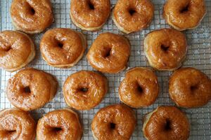 【2022爆売れ（5）】〈生ドーナツ〉