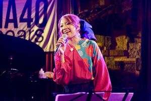 くろさわかなさん　神奈川県横浜市出身。鳥取を拠点に活動するシンガー・ソングライター。2025年11月にオリジナルアルバム『ASingerSongWriter』でメジャーデビュー。