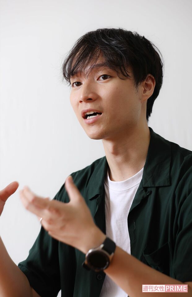 世の中をよりよくするために何ができるか、解決すべき問題は何かを考えることが生きていくうえで大事だと語る　撮影／齋藤周造　