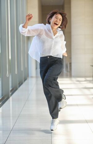 不妊治療に終止符を打ち、元気に前へと進む住吉美紀さん　撮影／大坪尚人（講談社写真映像部）