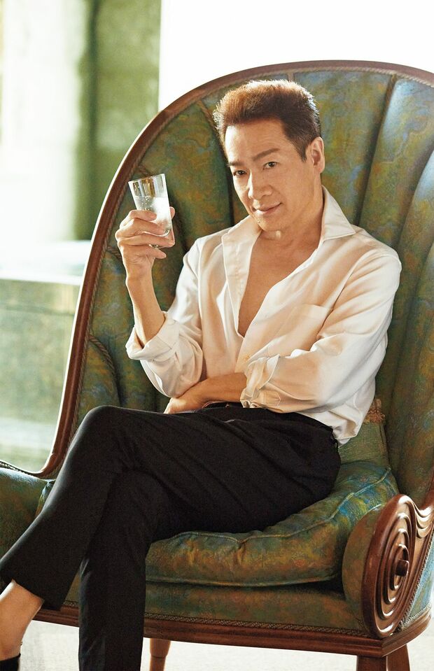 田原俊彦写真集より　ｃ『DOCUMENTARY』下村一喜／講談社