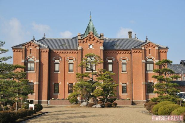 『写真集　美しい刑務所　明治の名煉瓦建築奈良少年刑務所』（西日本出版社）より庁舎