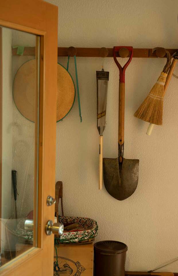 好きなものは「長く使いたい」と、手入れし整理整頓。八千草のていねいな暮らしぶりが伝わってくる