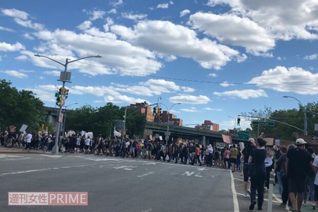 マンハッタンで行われた人種差別抗議デモ（ニューヨーク在住・田中さん提供写真）