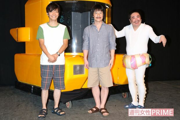 『LIFE！～人生に捧げるコント』取材会（’13年）。’12年のシリーズ0から出演。うそばかりつく寿司屋の見習い『うそ太郎』は大人気！　撮影／週刊女性写真班