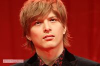 城田優、“爆弾男”の暴露も『カムカム』終盤に「顔出し出演」 起用を決めたNHKの方針
