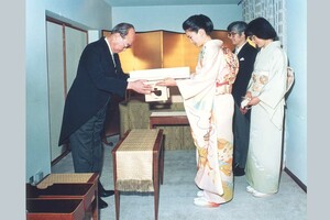 1990年1月に『納采の儀』を行われた紀子さま。眞子さまははたして……