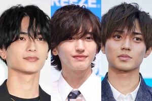 左から高橋恭平、道枝駿佑、永瀬廉