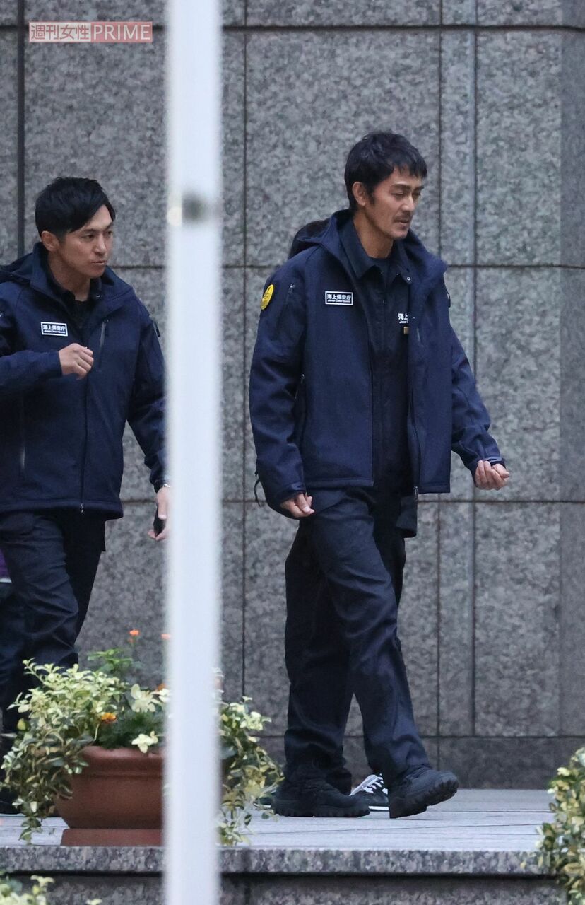 画像 写真 阿部寛 Dcu に名物監督の姿なく 日曜劇場 を大ヒットさせたtbsの 最強コンビ が決別していた 週刊女性prime