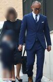 '19年4月、都内の有名私立小学校の入学式にやってきた市川海老蔵と勸玄くん