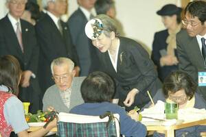 '04年10月『東松山市総合福祉エリア』ご訪問の様子