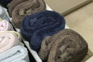 タオルなど大きさにバラつきのあるものを同じ場所に収納する時の仕切りとしても重宝