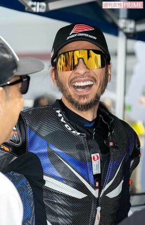 2025年7月6日、富士スピードウェイの二輪ロードレースに出場し、2位に入賞した長瀬智也